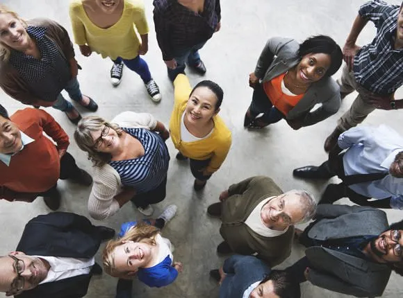 Small cultural differences generate better solutions