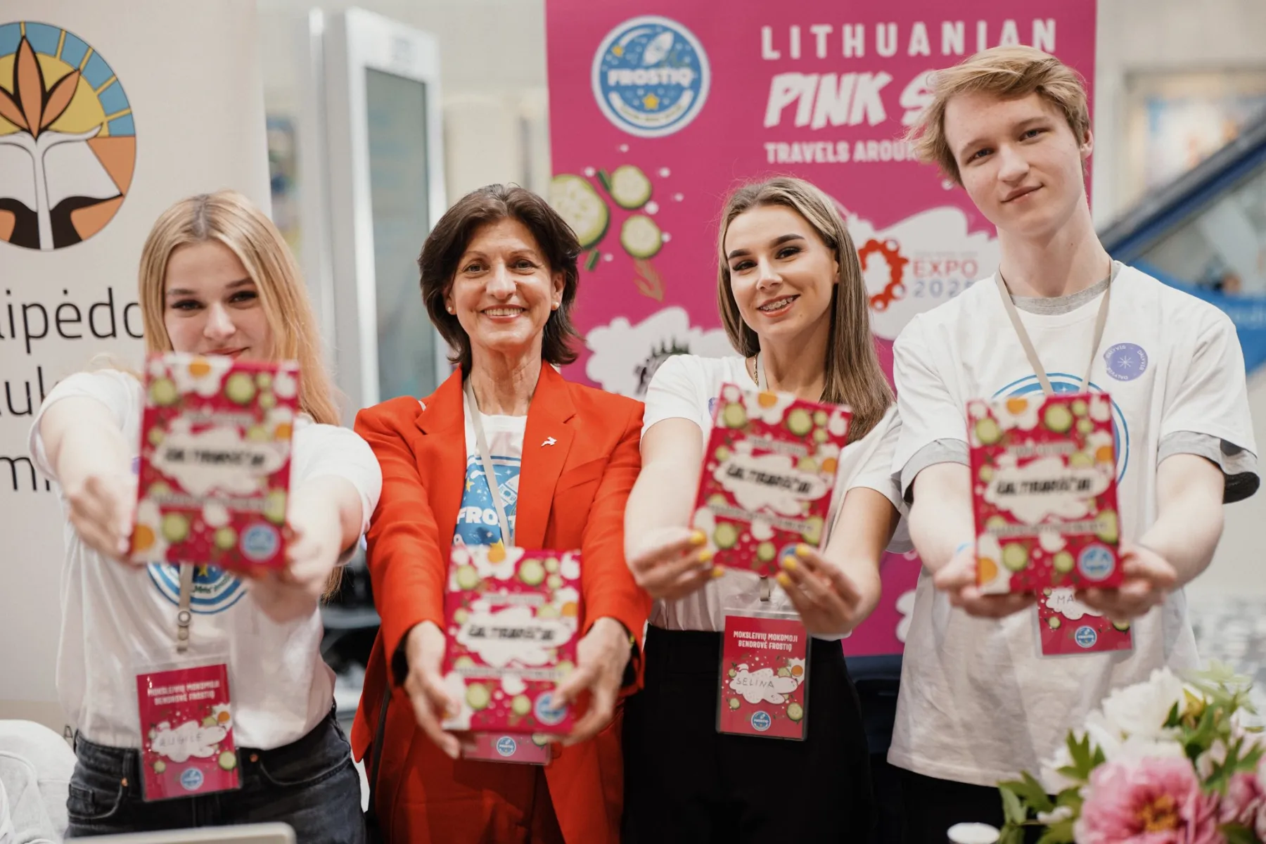 Moksleivių iš Panevėžio sukurti liofilizuoti šaltibarščiai – į bet kurį pasaulio kraštą