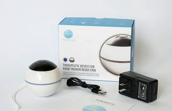 Lietuvių sukurtas prietaisas rankų drebuliui mažinti skinasi kelią į pasaulį – prognozuoja dvigubą augimą